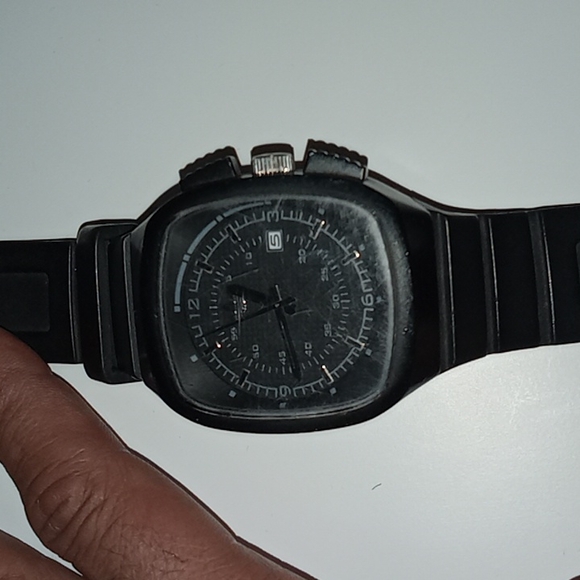 Adidas watch - Picture 3 of 4